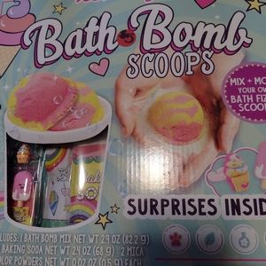 Kids bath bombs